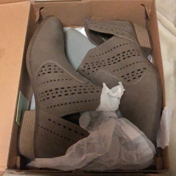 Francesca's Collections Shoes - Ankle Booties From Francesca’s Boutique